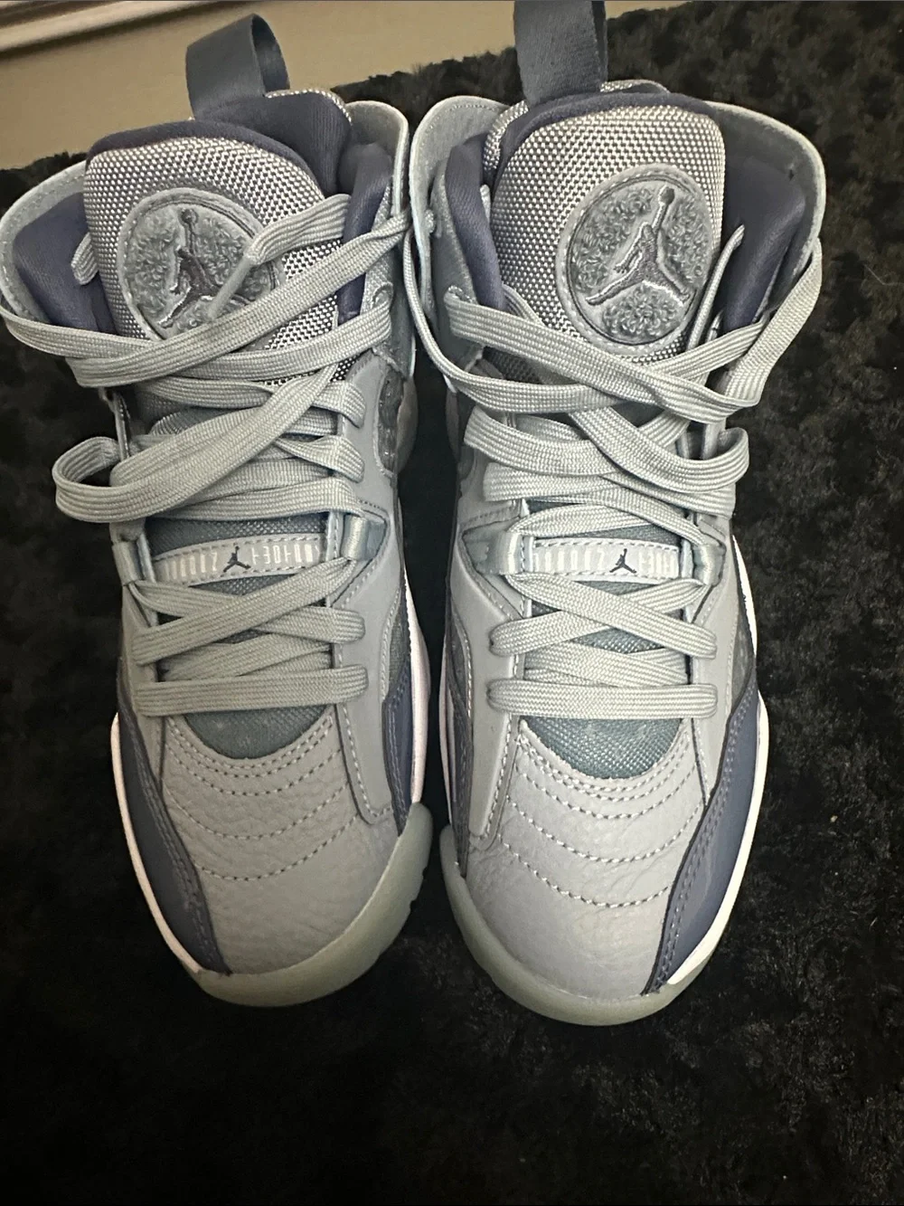Nike Jumpman Two Trey shoes in ice blue Sz 5.5